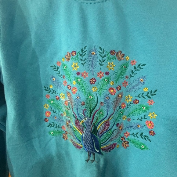 Vibrant Blue Sweatshirt with Peacock Embroidered Art - Picture 3 of 4
